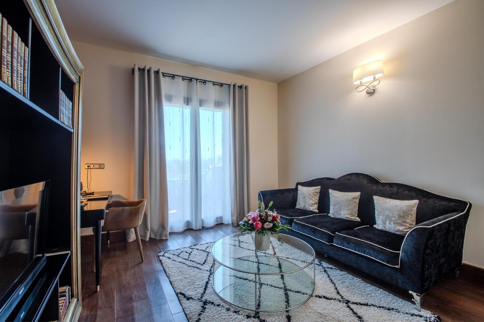 Hotel Demeure Loredana แซ็งต์-โฟลร็องต์ ภายนอก รูปภาพ