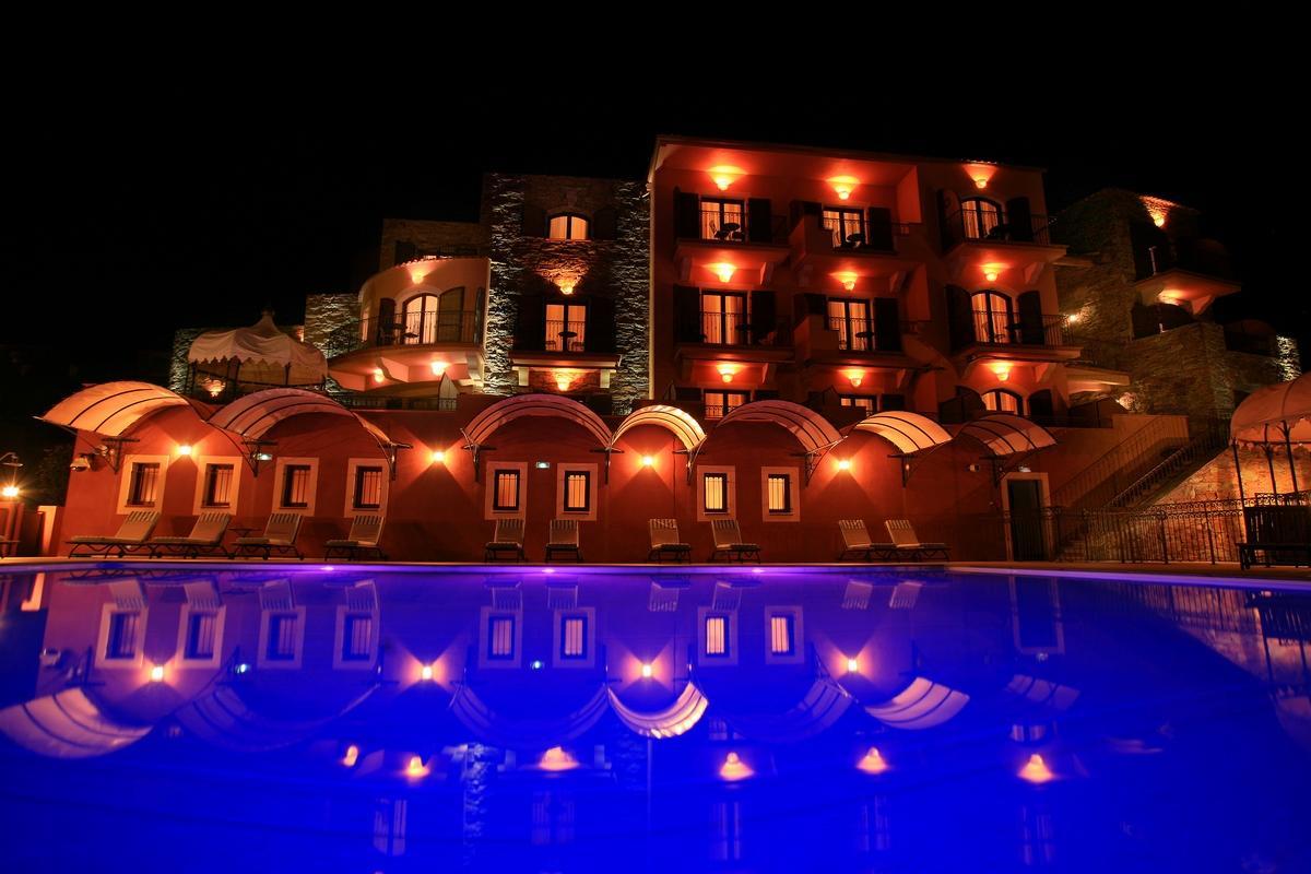 Hotel Demeure Loredana แซ็งต์-โฟลร็องต์ ภายนอก รูปภาพ