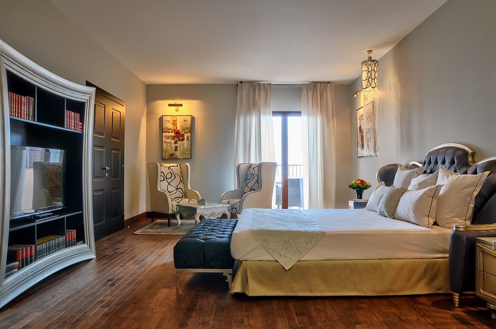 Hotel Demeure Loredana แซ็งต์-โฟลร็องต์ ภายนอก รูปภาพ